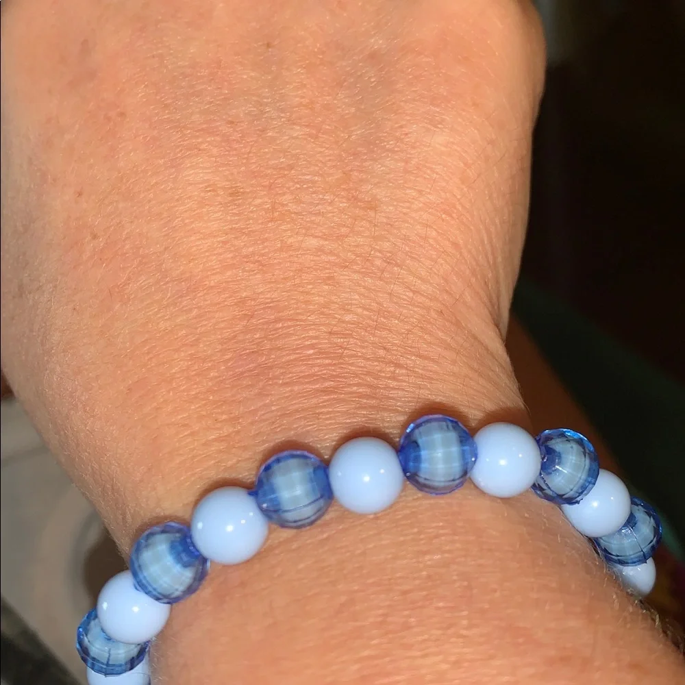 Blue Beaded stretch Bracelet